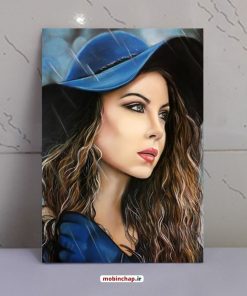 تابلو هنری دختری با کلاه آبی