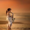 قیمت و خرید تابلو پذیرایی دختر کوچوی نوازنده ساکسیفون