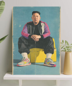 تابلو کیم جونگ اون با لباس ورزشی